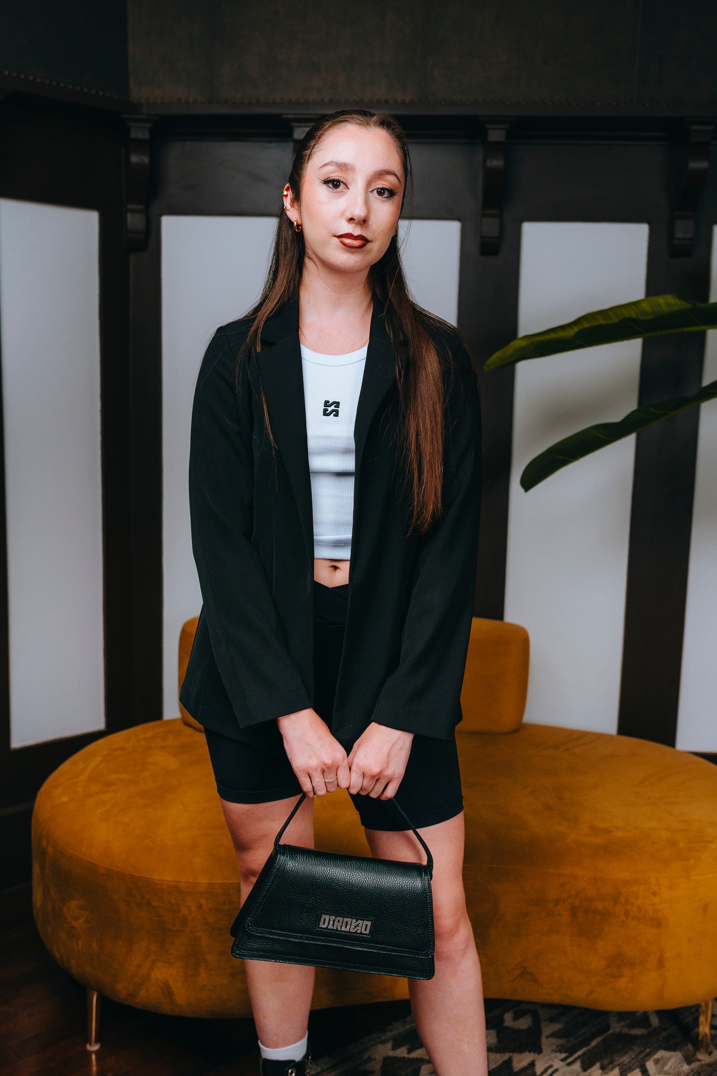 Basic Top White SS - Black