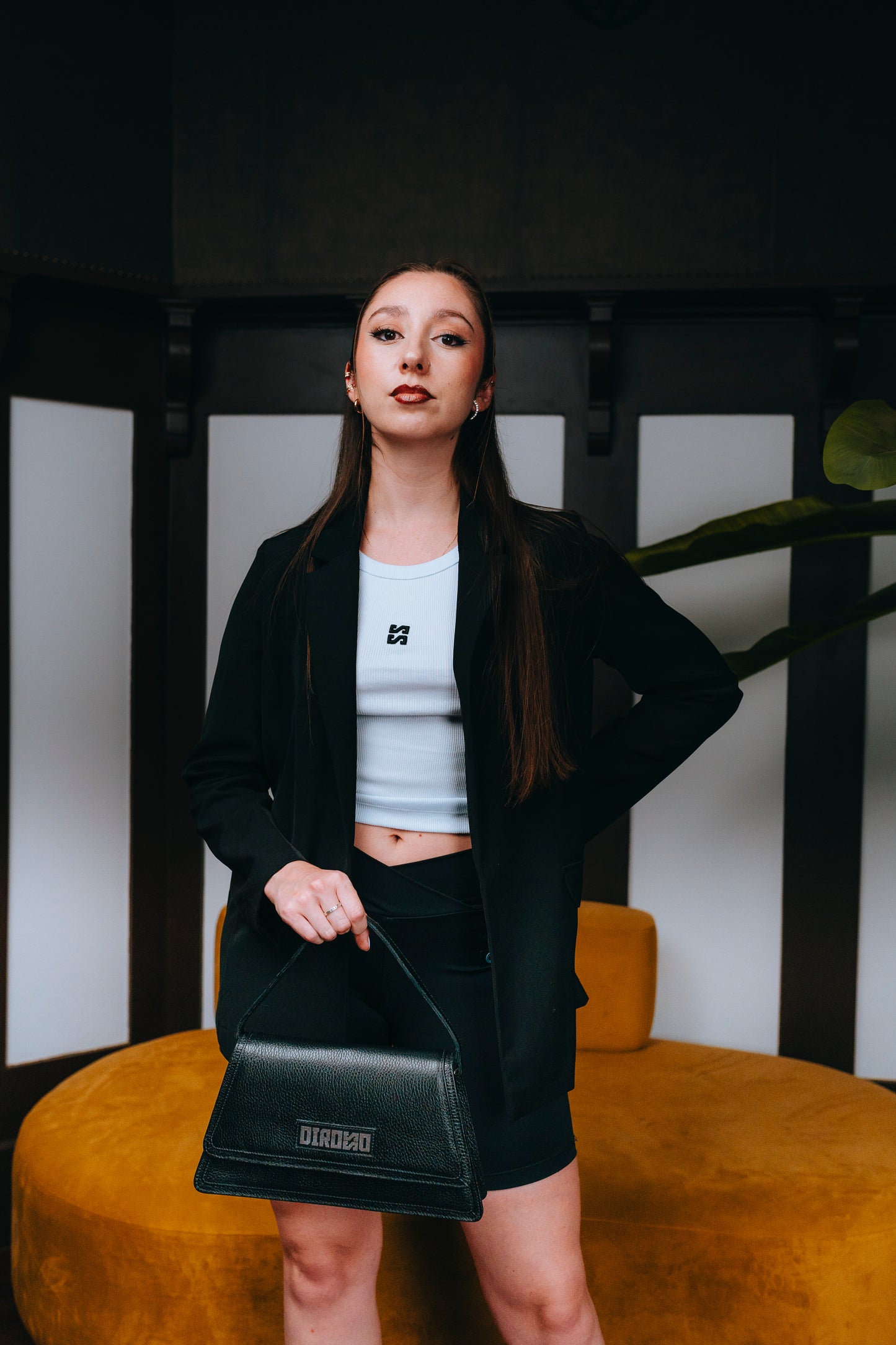 Basic Top White SS - Black